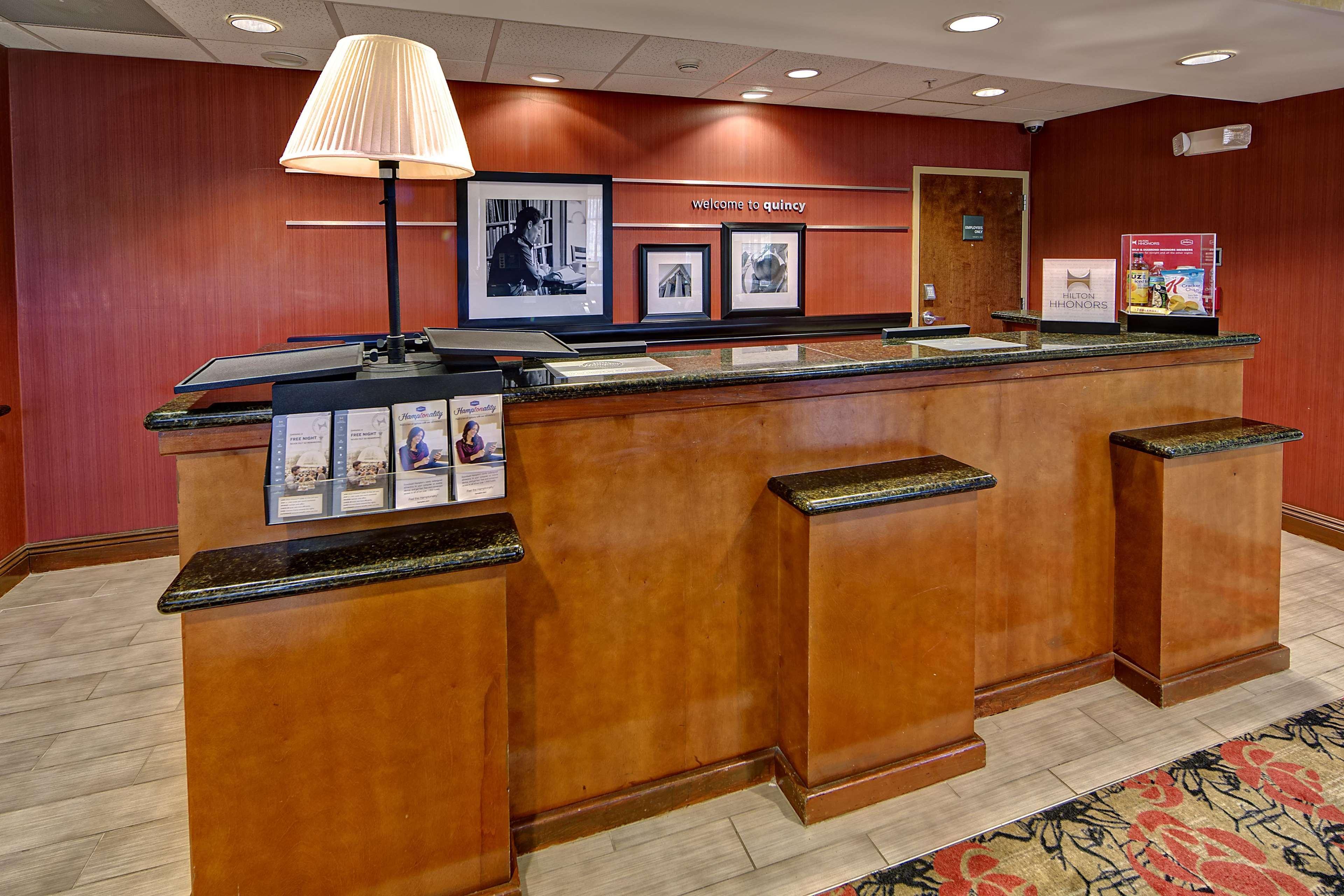 Hampton Inn Quincy Exterior foto